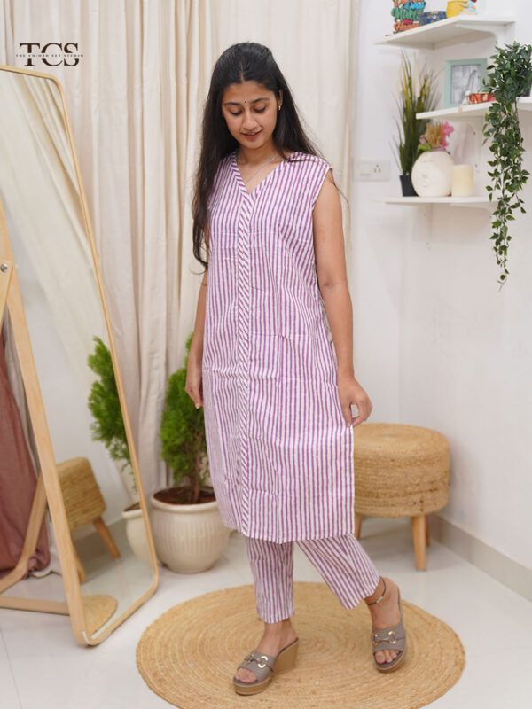 Lilac Striped Cotton Sleeveless Kurti Set